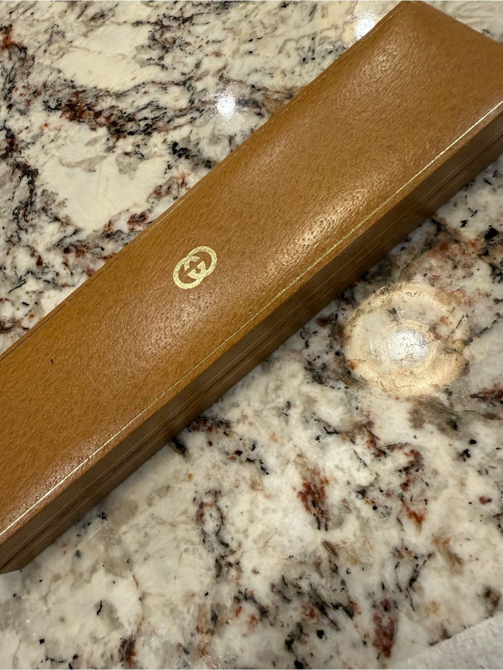 Gucci Gold-Tone Case Watch with Pink Leather Strap - Picture 6 of 6